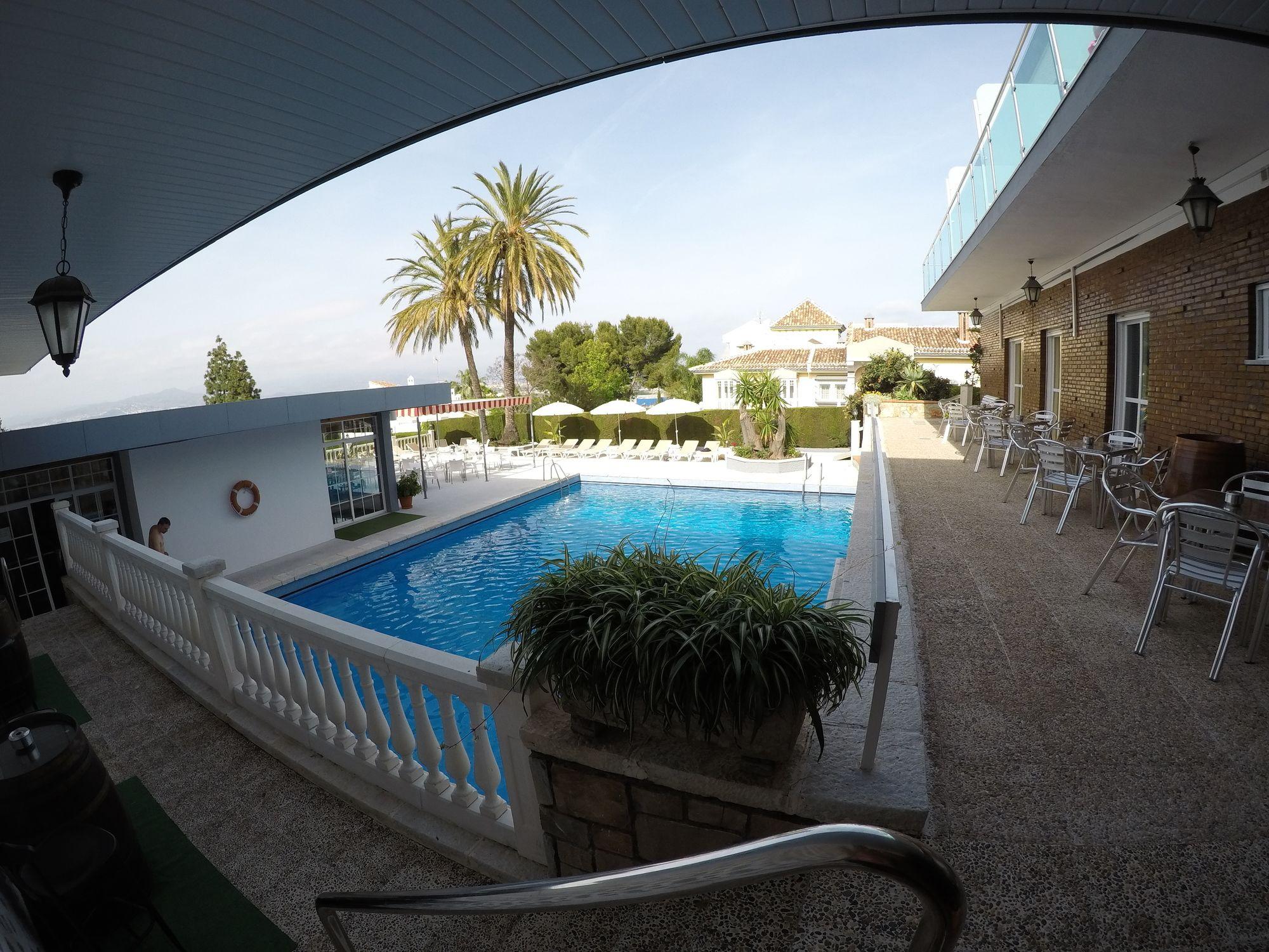 Hotel Complejo Los Rosales Τορρεμολίνος Εξωτερικό φωτογραφία